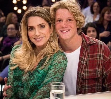 Conheça as famosas brasileiras que se tornaram mães bastante jovens