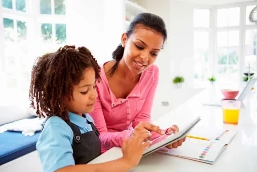 Conheça quais são os três signos mais 'nerds' do zodíaco - imagem 19579