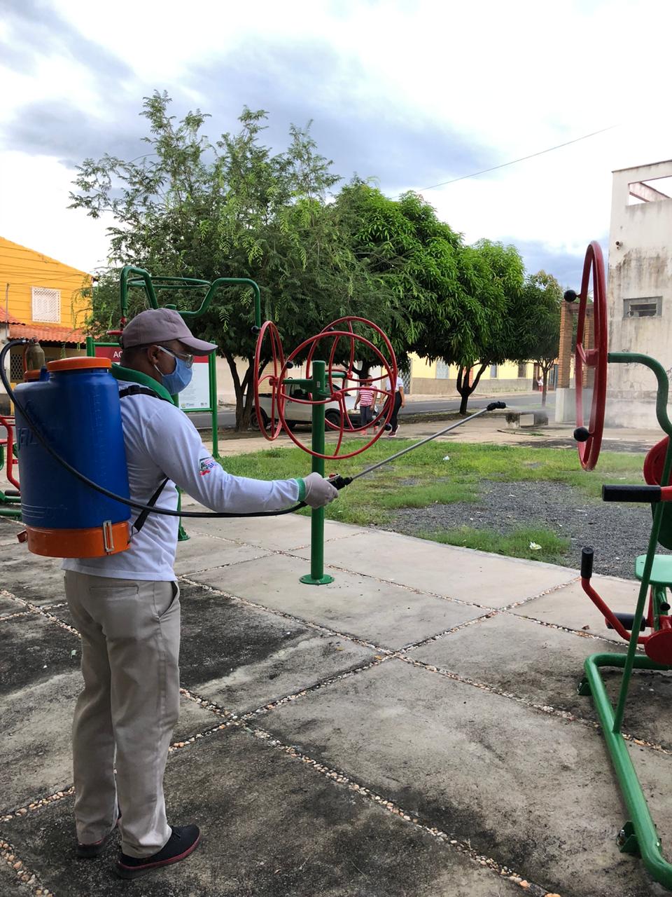 Pontos são desinfetados no combate ao Covid-19 em Monsenhor Gil - Imagem 6