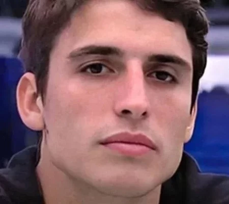 Após eliminação, Prior culpa Bruna Marquezine e ela responde; Confira