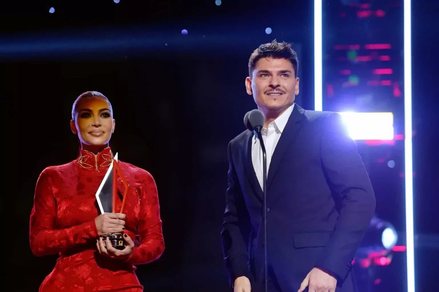 Conheça famosos que se assumiram homossexuais em 2019 e você não sabia - imagem 18637