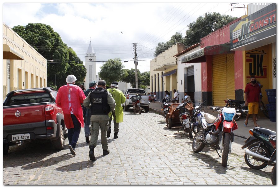 Profissionais realizam ações de prevenção ao Coronavírus  - Imagem 34