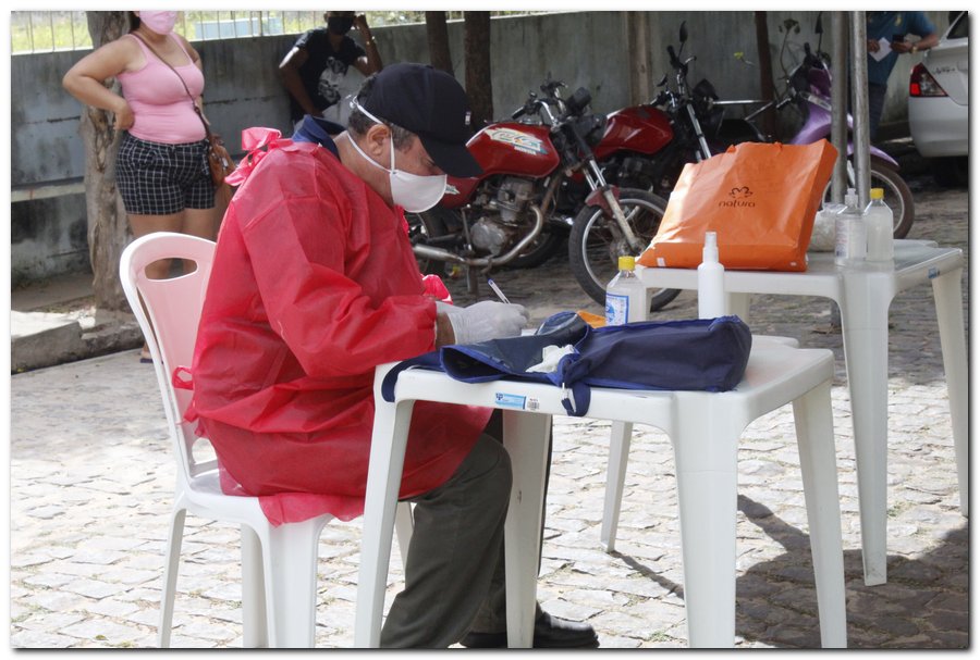 Profissionais realizam ações de prevenção ao Coronavírus  - Imagem 19
