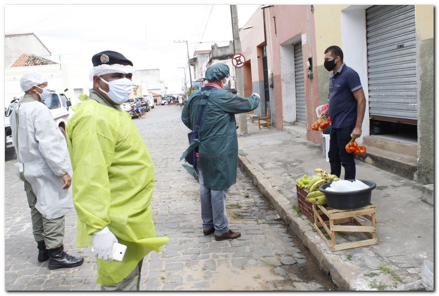 Profissionais realizam ações de prevenção ao Coronavírus  - Imagem 31