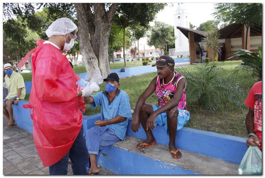 Profissionais realizam ações de prevenção ao Coronavírus  - Imagem 36