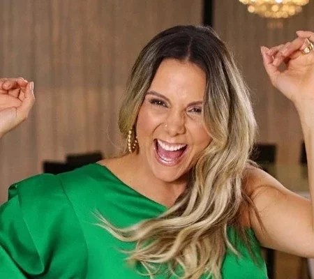 Flagrou Xanddy com homem? Leia polêmicas e curiosidades de Carla Perez