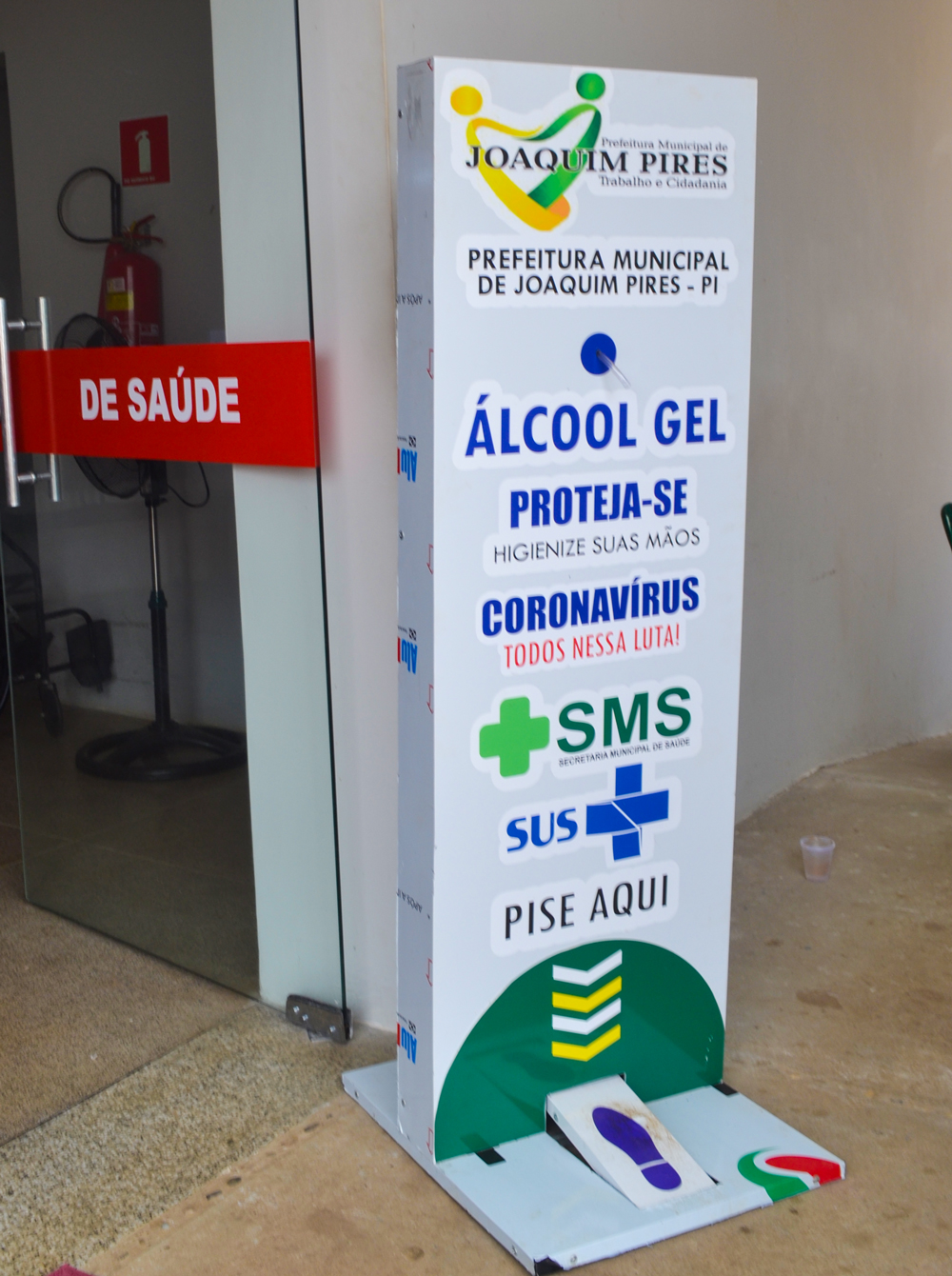 Prefeitura de Joaquim Pires adquire dispensadores com álcool em gel - Imagem 3