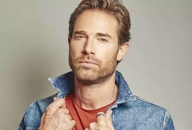 Saiba quem são os famosos que têm mau hálito e você nem imaginava  - imagem 21020