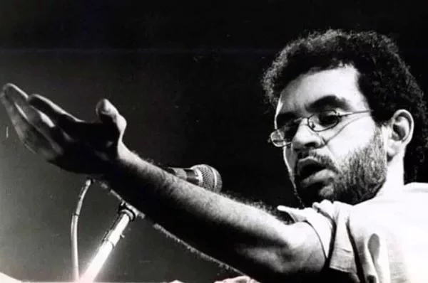 Conheça os famosos que assumiram ser portadores do vírus HIV - imagem 19767