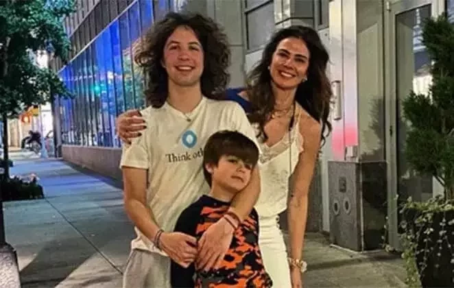 Conheça as celebridades que foram mães depois dos 40 anos - imagem 19841