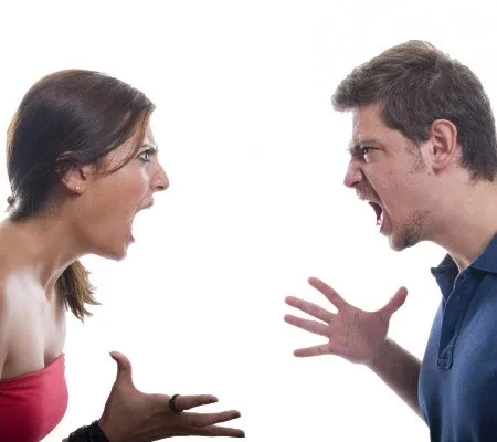 Confira os casais do zodíaco que sempre vivem brigando