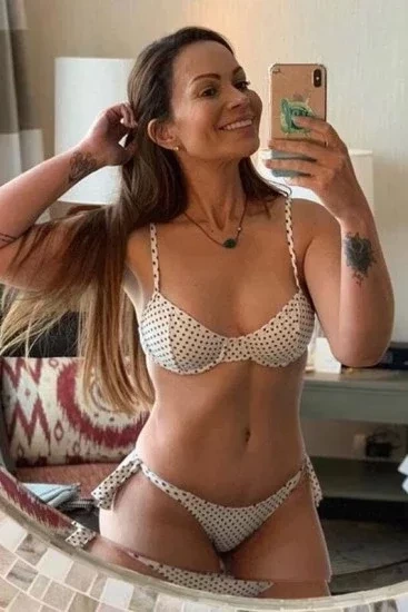 Sol Almeida chama atenção com corpão em fotos de biquíni e lingerie - imagem 19996