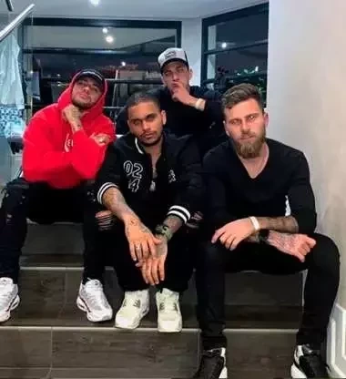 Saiba quem são os 'parças' famosos e anônimos de Neymar  - imagem 21623
