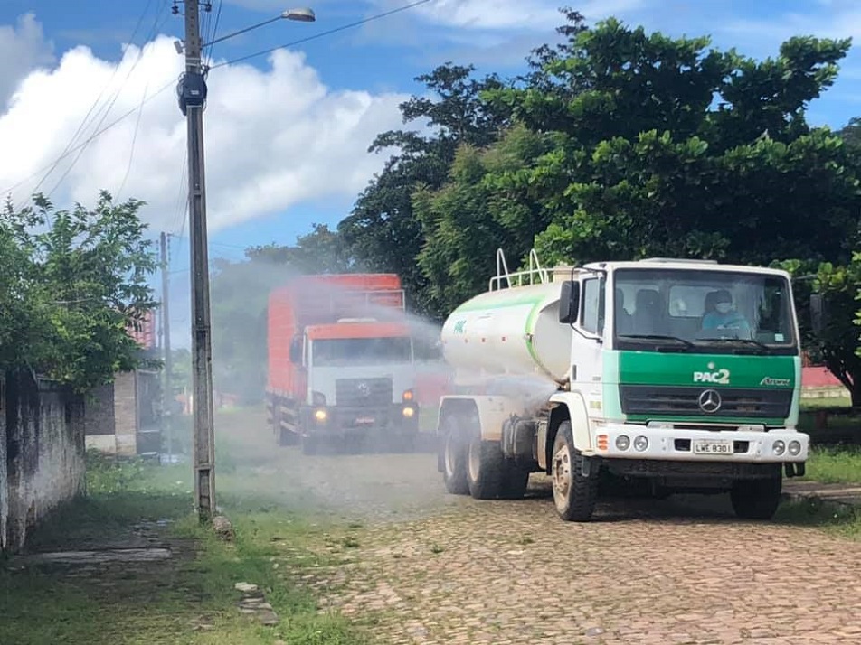 Equipes realizam sanitização nas ruas da cidade - Imagem 5