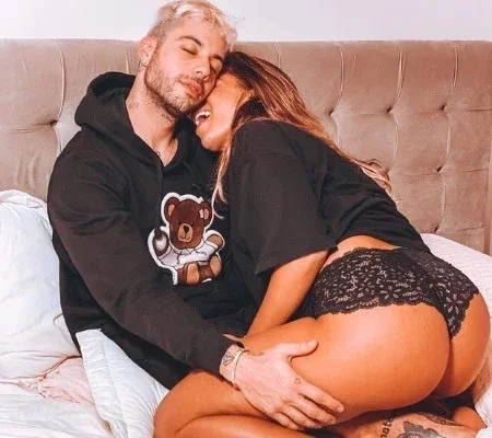 Anitta e Gui Araújo sensualizam com fotos quentes no Dia dos Namorados
