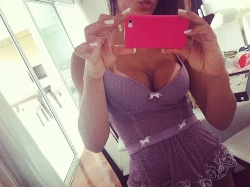 Mayra Cardi diz que ainda 'provoca' o ex com camisolas sensuais; fotos - imagem 21960