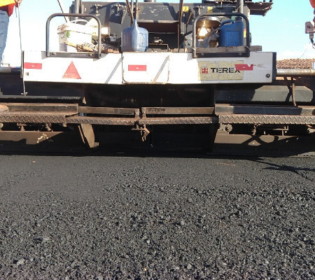 Bairros São Francisco, Novo Horizonte I e Aeroporto terão obra de Asfaltamento 