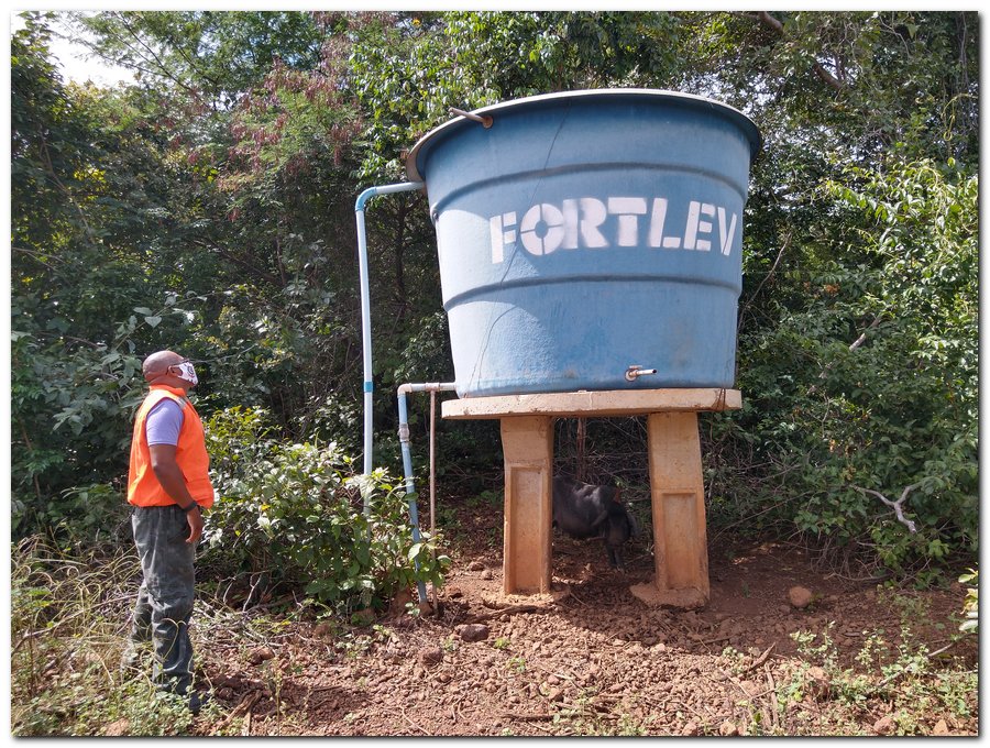Chefe da Defesa Civil de Inhuma vistoria abastecimento de Água  - Imagem 4