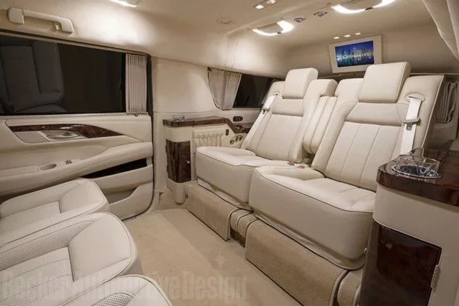 Marido de Gisele Bundchen decide vender carro exclusivo por R$ 1,6 mi - imagem 21185