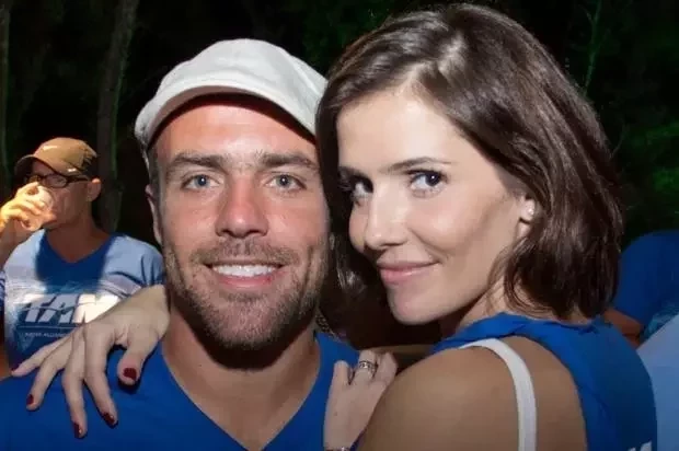 Conheça as famosas que já se relacionaram com jogadores de futebol - imagem 22141