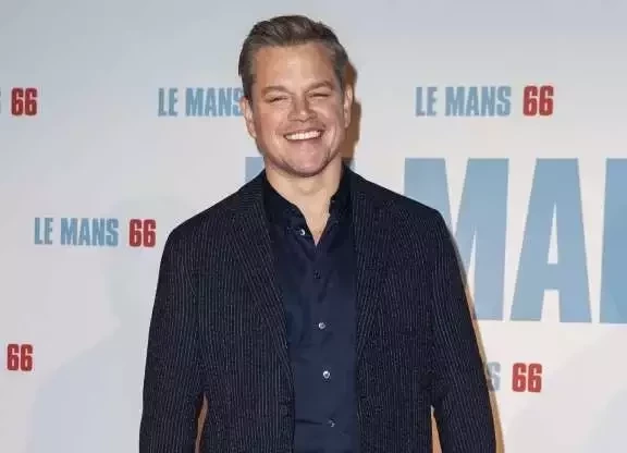 Você é capaz de reconhecer estas celebridades por trás da máscara?  - imagem 22362