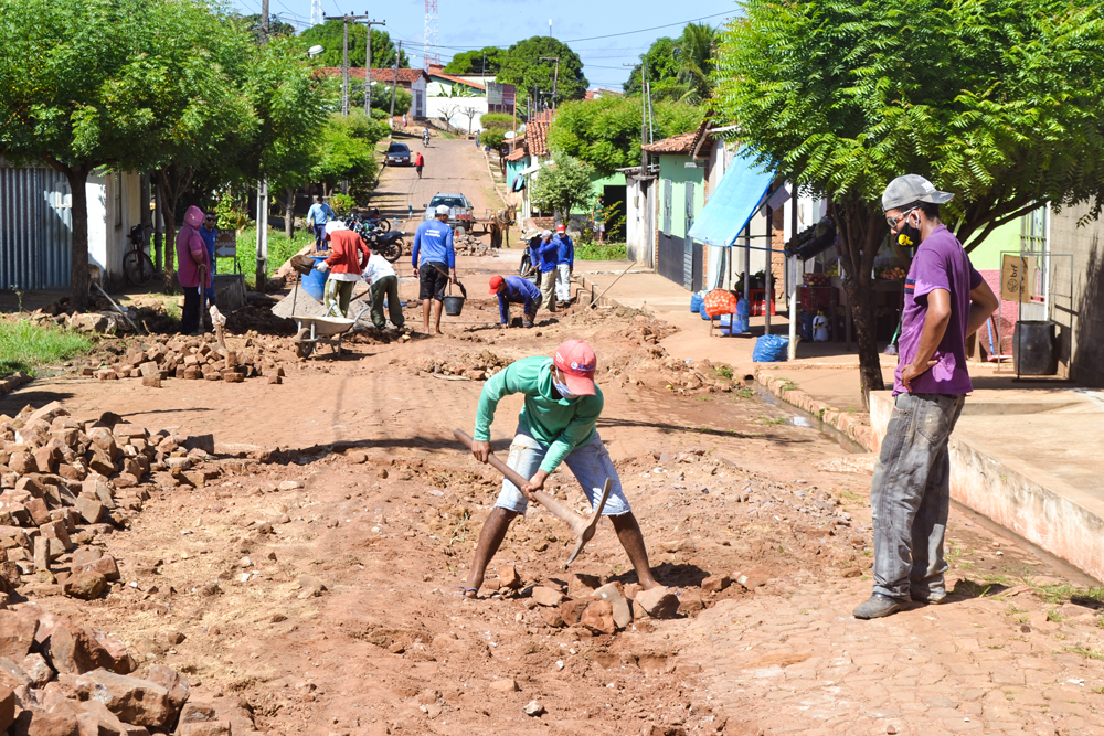 Prefeitura de Joaquim Pires inicia obras de recuperação de calçamentos - Imagem 3