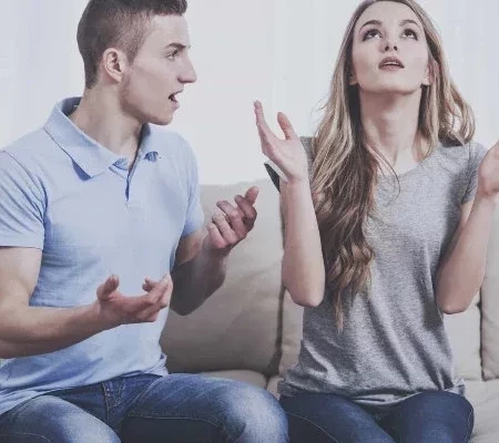 Confira os três signos do zodíaco mais exigentes nos relacionamentos