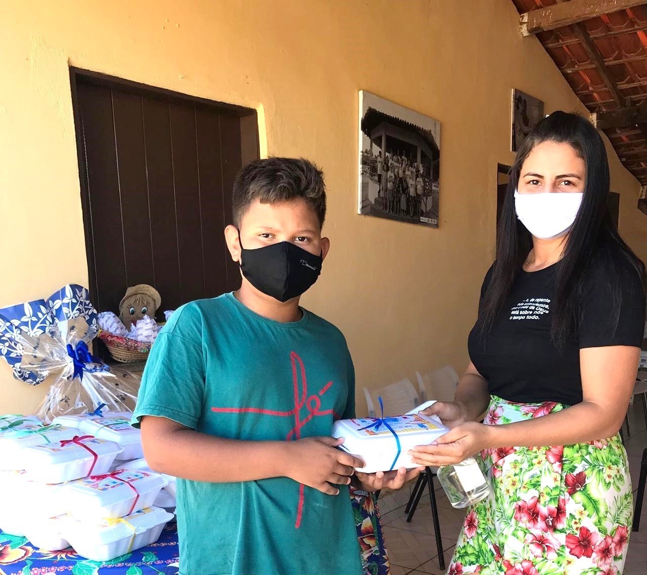 Secretaria municipal de assistência social de Jatobá do Piauí realiza o São João em casa