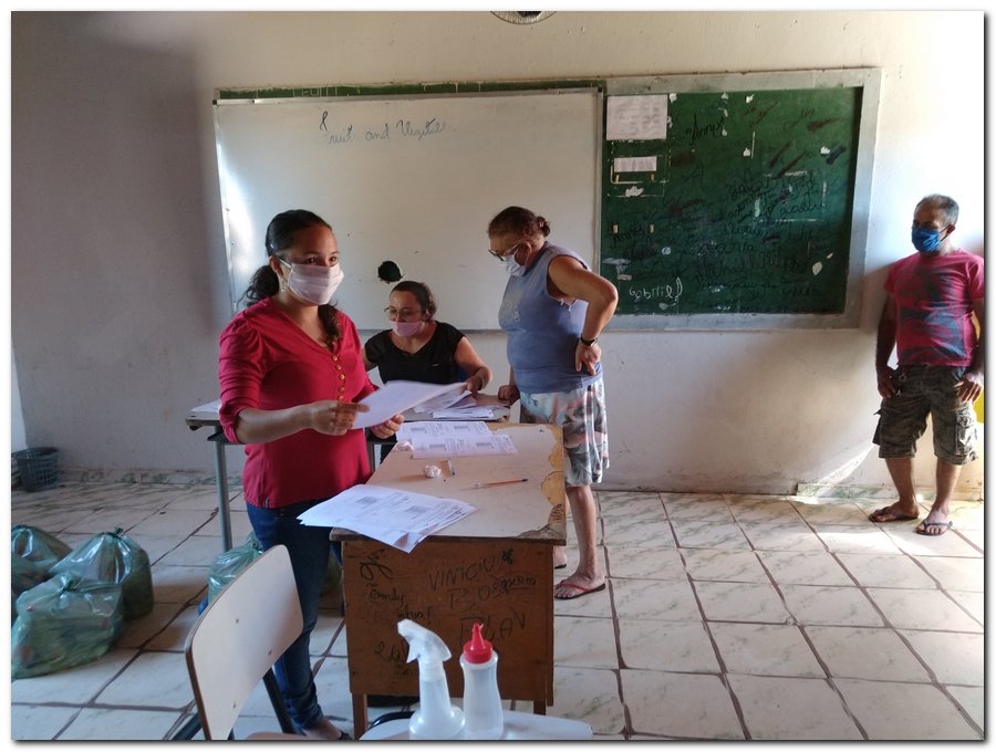 Prefeitura de Inhuma e Secretaria de Educação entrega  Kits de Alimentação Escolar  - Imagem 9