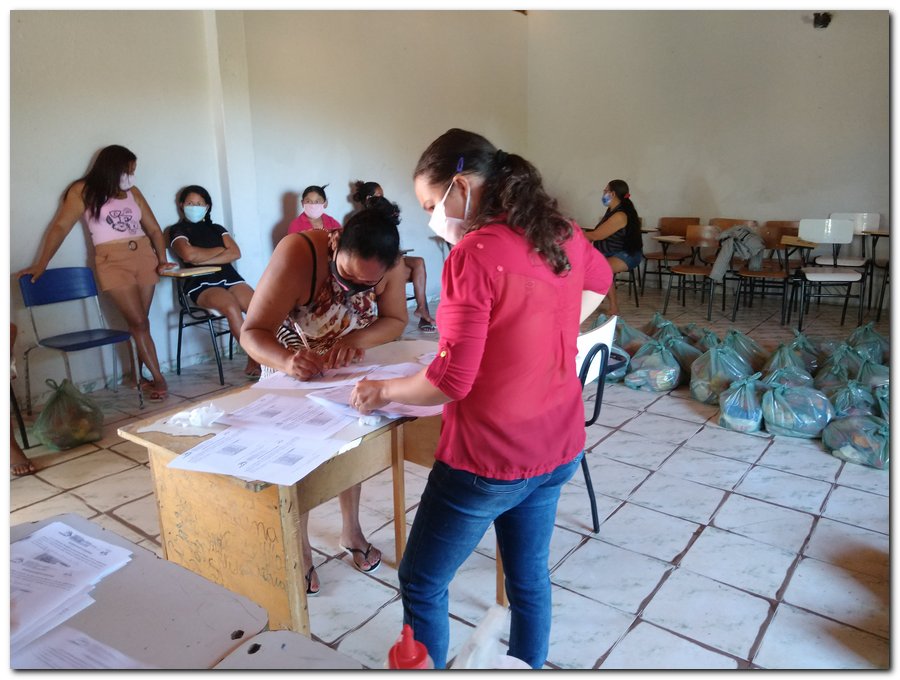 Prefeitura de Inhuma e Secretaria de Educação entrega  Kits de Alimentação Escolar  - Imagem 7