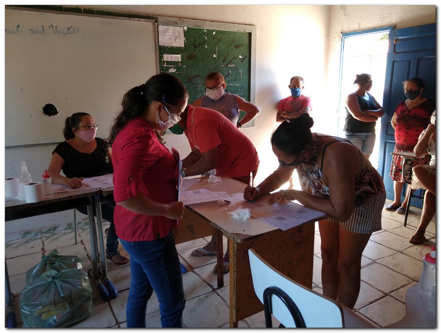 Prefeitura de Inhuma e Secretaria de Educação entrega  Kits de Alimentação Escolar  - Imagem 1