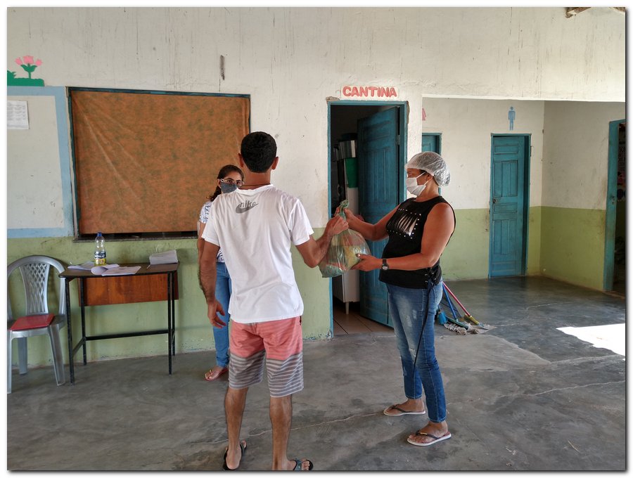 Prefeitura de Inhuma e Secretaria de Educação entrega  Kits de Alimentação Escolar  - Imagem 12