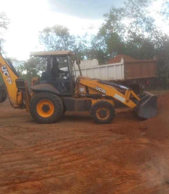 Secretaria de obras e infraestrutura dá continuidade aos trabalhos de recuperação de estradas vicinais na zona rural de Jatobá do Piauí - Imagem 1