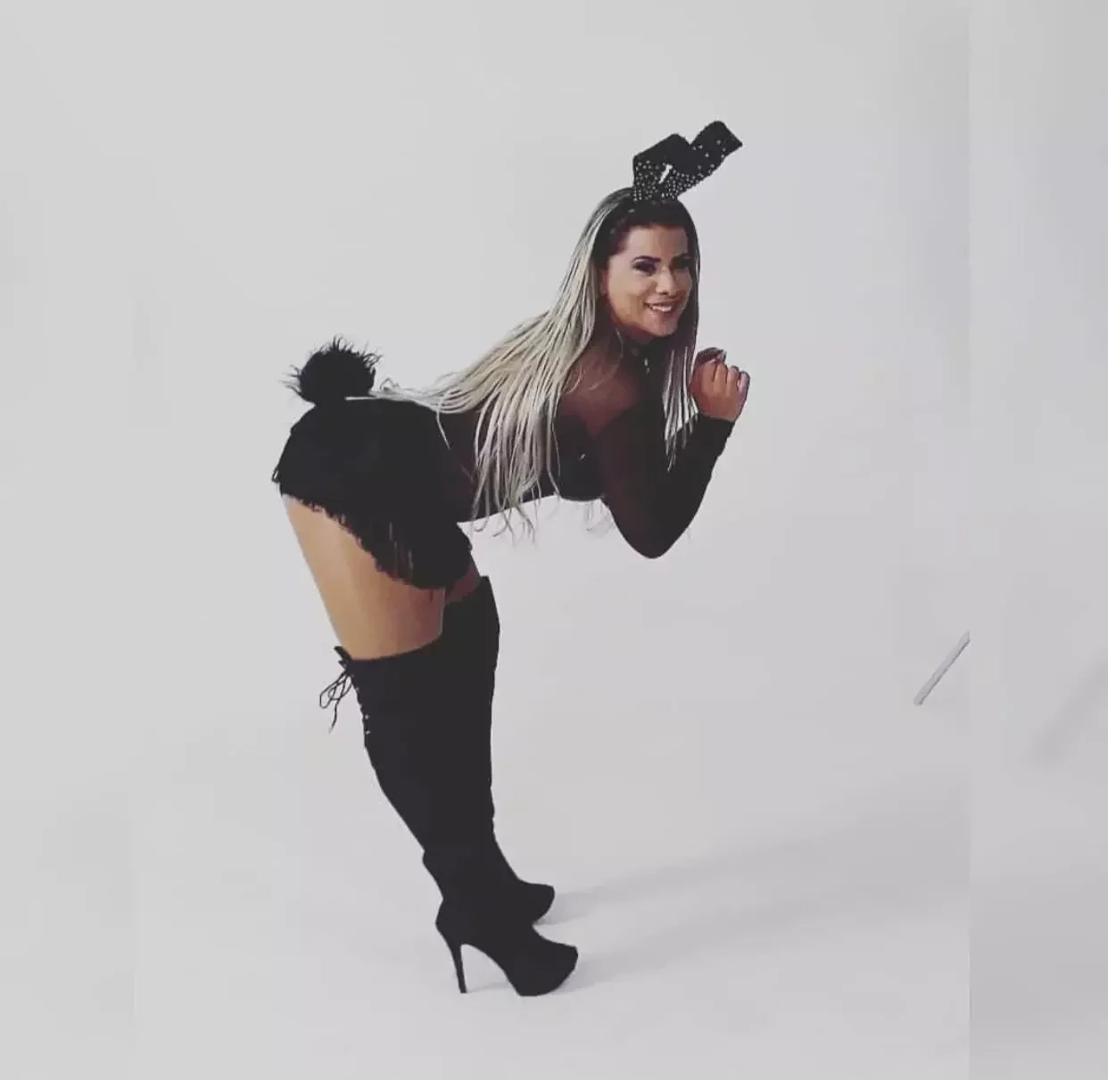 Eterna coelhinha! Veja 10 fotos sensuais da cantora Nathalia Calasans - imagem 23569