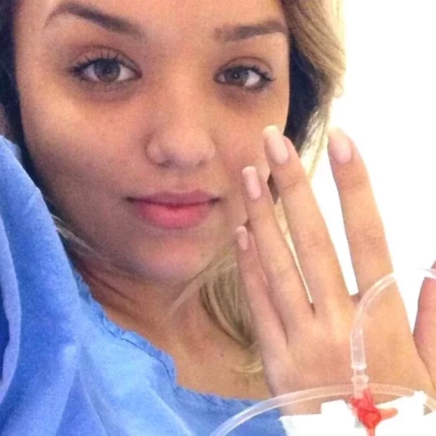 Ex-BBB Rafa Kalimann brinca após ter fotos antigas postadas na web - imagem 23587