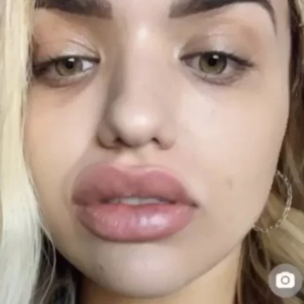 Ex-BBB Rafa Kalimann brinca após ter fotos antigas postadas na web - imagem 23586