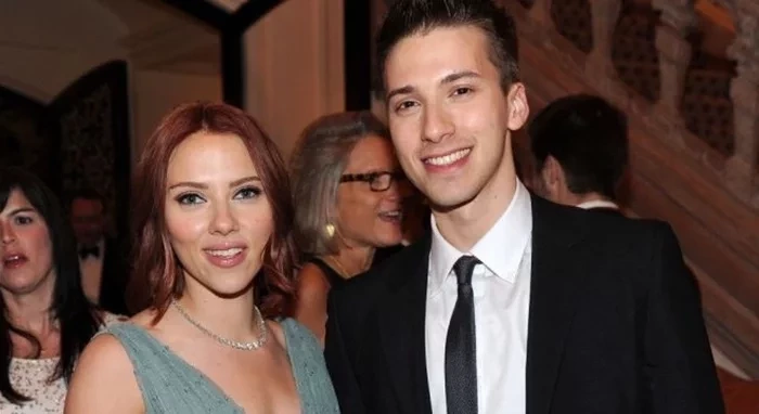  Conheça os famosos que têm irmãos gêmeos e você não sabia  - imagem 23642