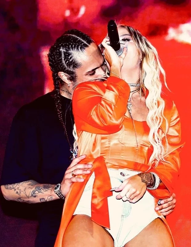 Luisa Sonza ganha 'chega mais' de Vitão durante show drive-in; fotos - imagem 23663