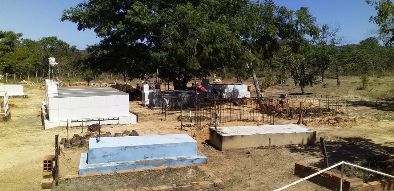 Respeito pelos mortos, prefeitura manda limpar cemitério - Imagem 8