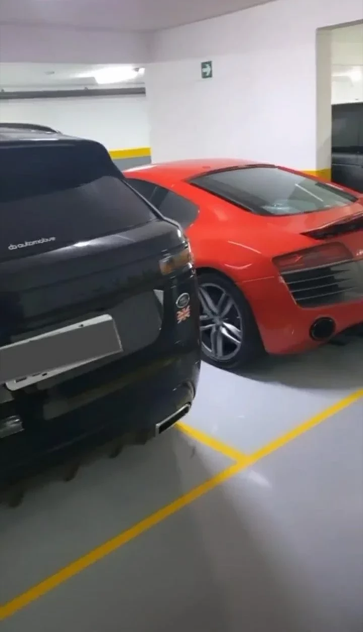 Kevinho tira onda com carrões de quase R$ 2 milhões:'Meus bebês'; foto - imagem 22667