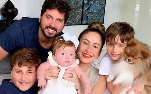 Virgindade, aborto, Ivete! Saiba curiosidades sobre Claudia Leitte - imagem 23745