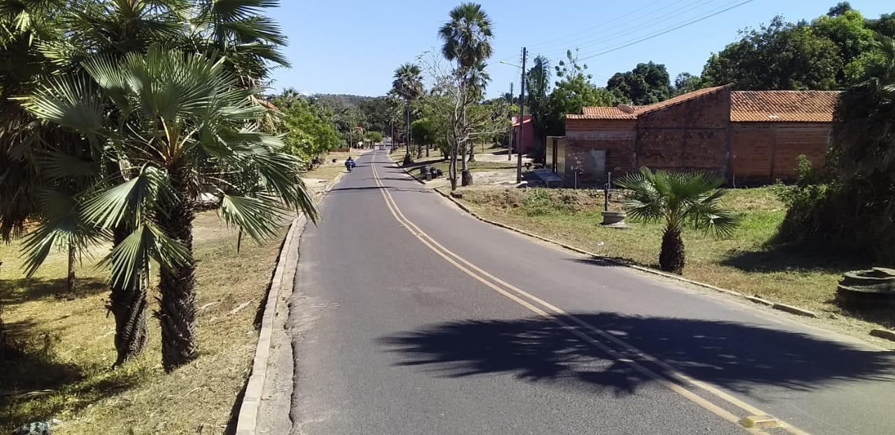 Prefeitura mantendo a limpeza dos logradouros públicos em dia