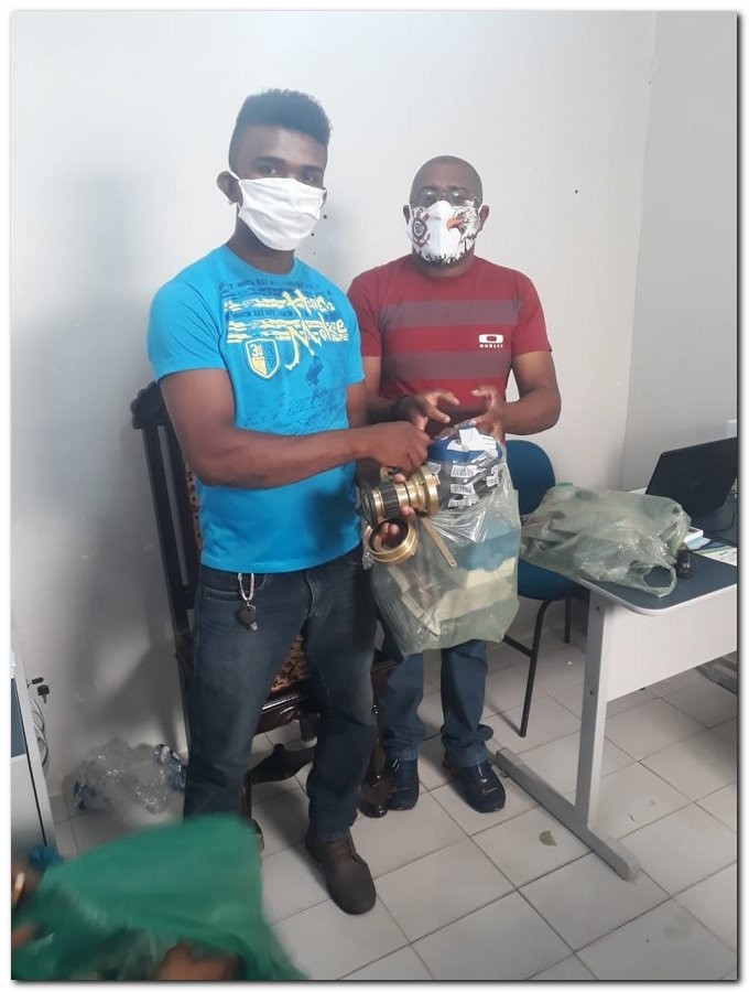 Coordenador da Defesa Civil realiza entrega de EPIs