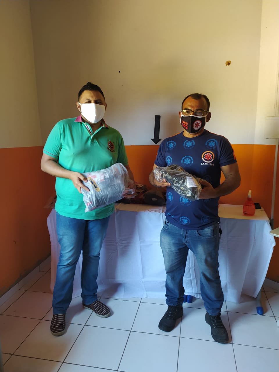 Prefeitura de Monsenhor Gil faz entrega de fardamento novo para SAMU - Imagem 6