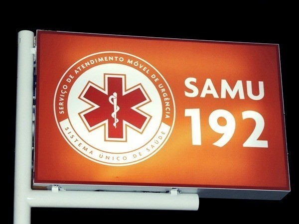 Prefeitura de Monsenhor Gil faz entrega de fardamento novo para SAMU