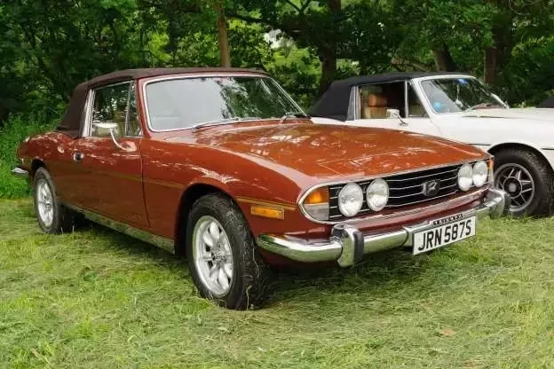 De populares a luxuosos: Conheça os primeiros carros das celebridades  - imagem 23953