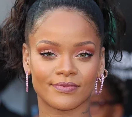 Conhece? Saiba quais são os perfumes preferidos das estrelas 