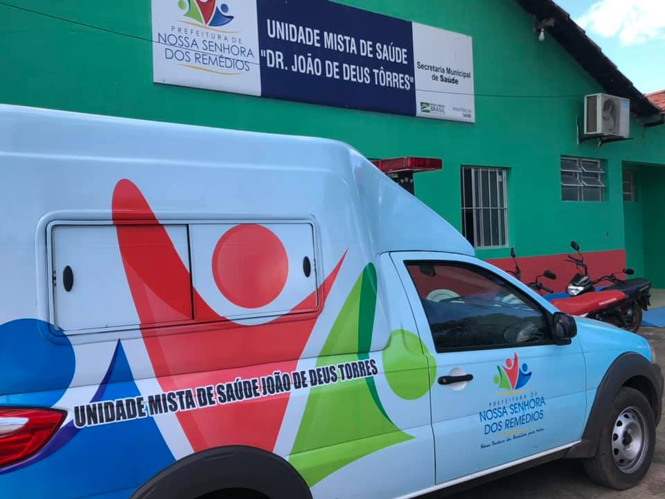 Prefeito Manoel Lázaro entrega nova ambulância e gerador de energia para o município - Imagem 2