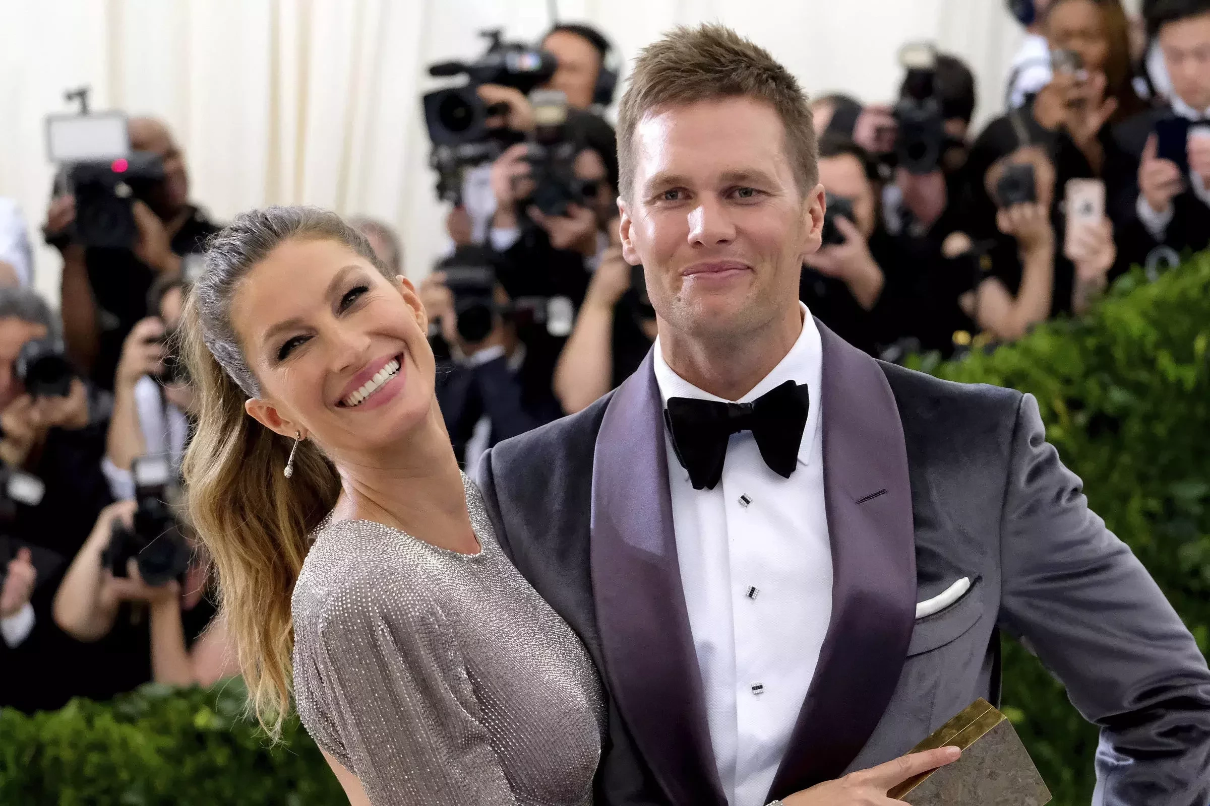 Saiba quem são os famosos que já traíram ou foram traídos  - imagem 22811