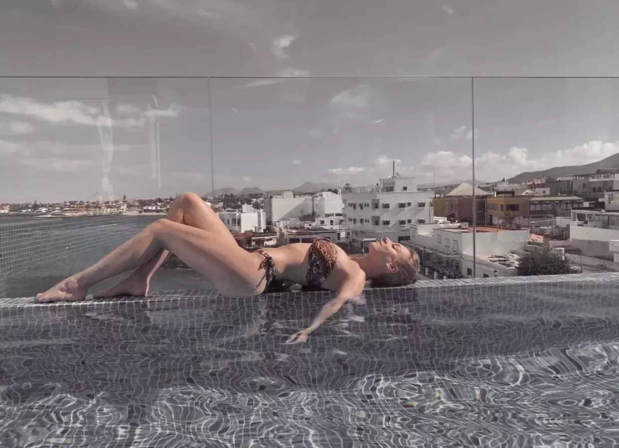 10 fotos da atriz Ester Expósito de tirar o fôlego dos internautas  - imagem 22972